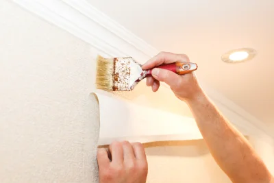 Pose de papier peint à Fuilla — revêtements muraux et toiles de verre